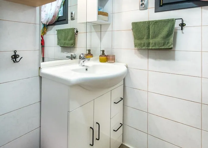 Boho House 2 Camp Terme Catez With Promotional Tickets Prices شقة *